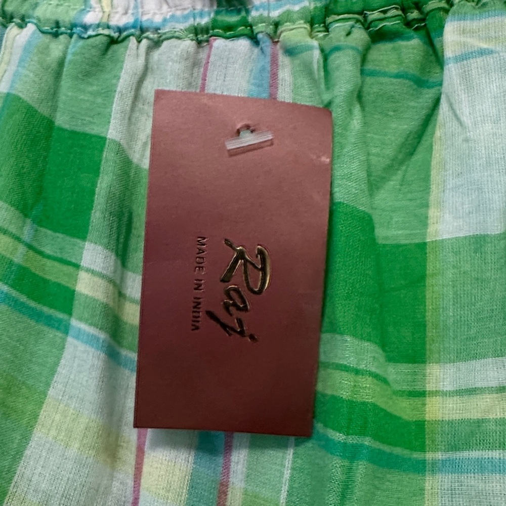 NWT Raj Green Plaid A-Line Skirt with Floral Embroidery One Size Fits‎ Most - Picture 3 of 9